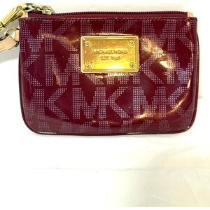 Michael kors wristlet
